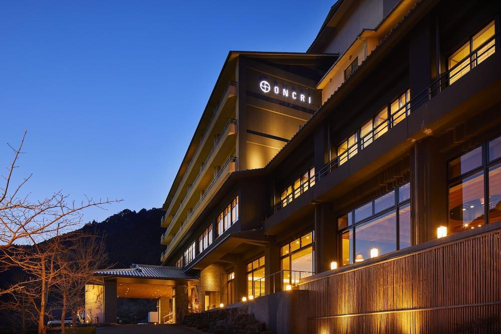 Отель Furuyu Onsen Oncri Сага Экстерьер фото